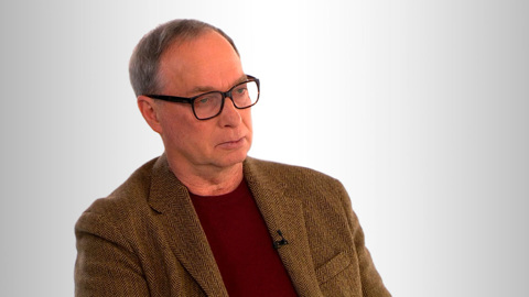 "Изумительный артист". Урсуляк о работе с Александром Яценко в "Праведнике"