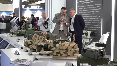 Рособоронэкспорт представит образцы оружия и техники на "Aero India"