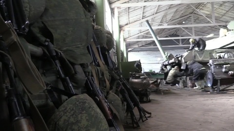 Рембат Восточного военного округа оперативно обслуживает технику из зоны СВО