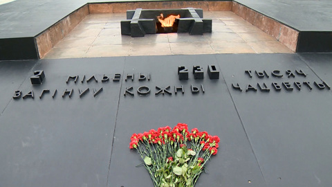 Из 149 сожженных живьем в Хатыни половина была детьми