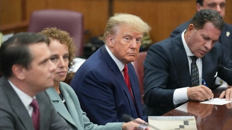 Администрация Байдена всячески пытается помешать участию Трампа в выборах