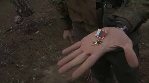 Рискуя жизнью, старший лейтенант Пивоваров спас подчиненных от гибели в окружении