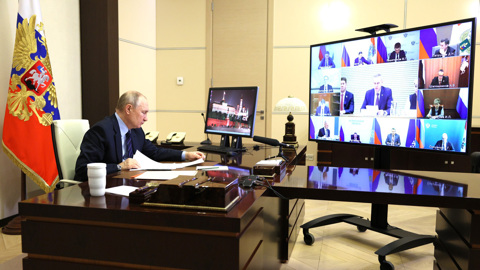 Путин обсудил с правительством финансирование новых регионов