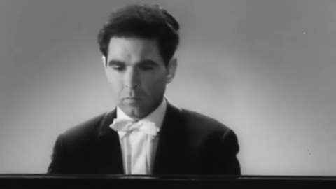 Людвиг ван Бетховен. Соната № 17, Allegretto. Играет Лев Власенко (1970)