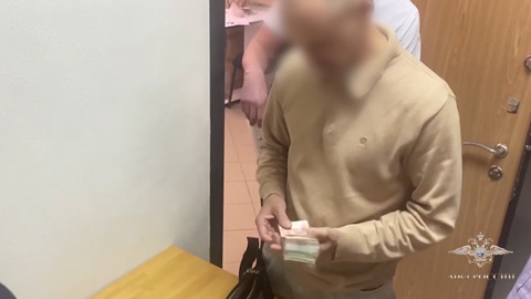 Более 25 миллионов рублей заработал задержанный в Волгограде торговец валютой