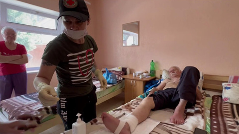 Жители Херсонской области получают медицинскую помощь и компенсации