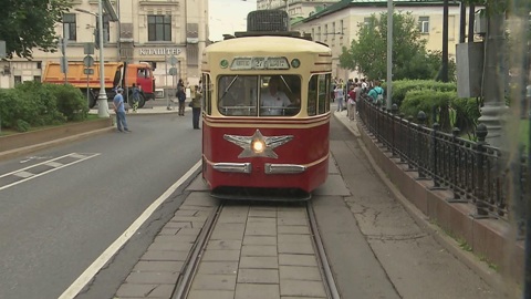 Парад ретротранспорта прошёл в столице