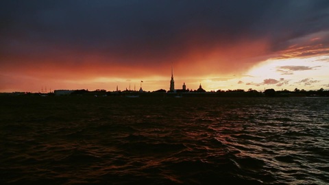 Сквозь звуки лиры и трубы