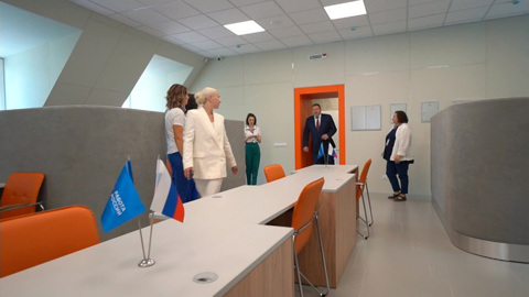 Глава Минтруда осмотрел кадровый центр в Барнауле