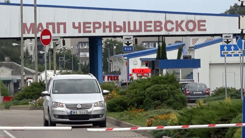 Страны Прибалтики по-своему поняли регламент ЕК насчет российских авто