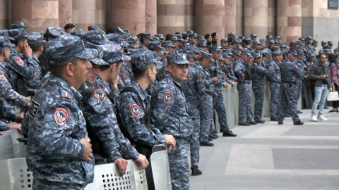 В Армении высадился дипломатический десант