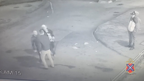 Двое собутыльников избили и ограбили волгоградца ночью