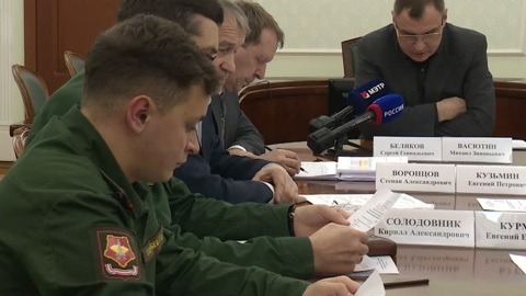 В Правительстве Марий Эл обсудили вопросы комплектования Вооруженных Сил России контрактниками