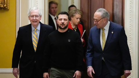 Зеленский проиграл Конгрессу США