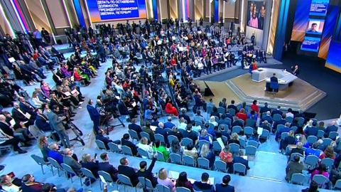 Тюменцы посмотрели ежегодную прямую линию с президентом