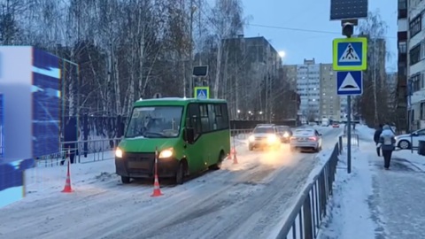 Женщина с детской коляской сбита на "зебре" в Тюмени