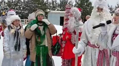 Деды Морозы из восьми районов Марий Эл собрались в резиденции Йӱштӧ Кугыза