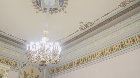В Таврическом дворце завершилась реставрация одного из исторических залов