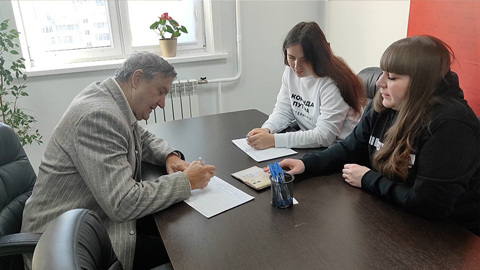 В Приамурье собирают подписи в поддержку Владимира Путина