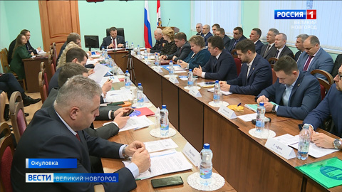 Выездное заседание Правительства Новгородской области прошло в Окуловке