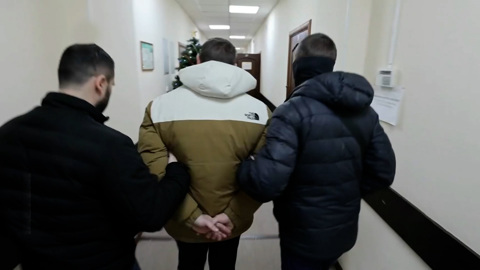 Мошенники втридорога сбывали петербургским пенсионерам бесполезные БАДы