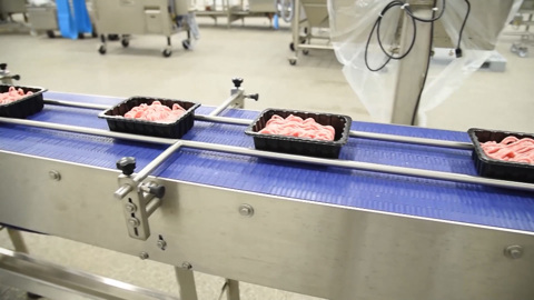 Мясные продукты от одного из крупнейших предприятий страны появились в Волгоградской области