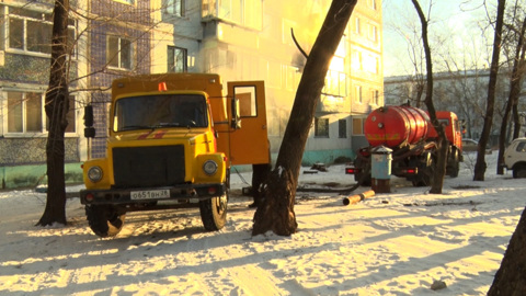 Очередную коммунальную аварию устраняли сегодня в Благовещенске