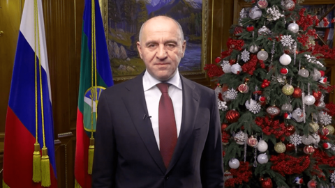 Глава Карачаево-Черкесии поздравил жителей республики с новым годом