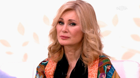 Вика Цыганова готова создать одежду а-ля рюс для депутатов Госдумы