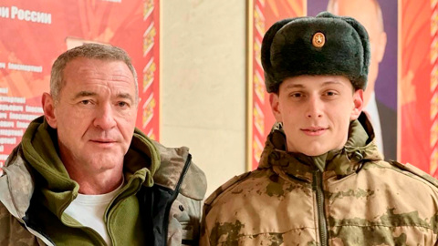 Звезда "Ликвидации" Максим Дрозд проводил сына в армию