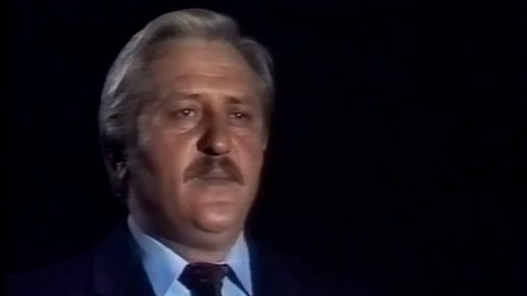 Посвятивший себя...