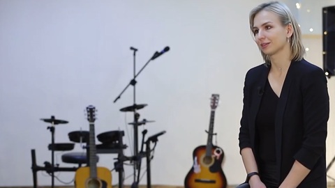 Скрипачка Инна Плешакова