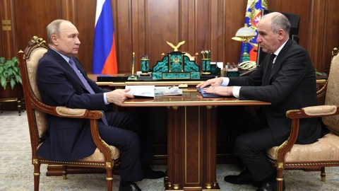 Путин и Темрезов обсудили, как развивается Карачаево-Черкесия