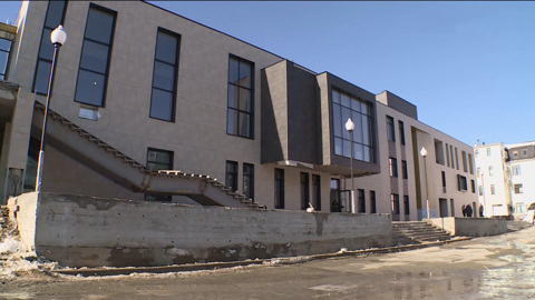 Ольга Любимова посетила строительную площадку нового Калужского ТЮЗа