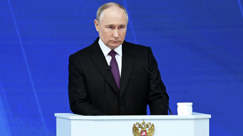 Владимир Путин дал поручение включить в программу мастер-планов более 200 городов России