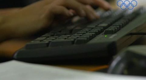 Как научиться печатать со скоростью 900 знаков в минуту