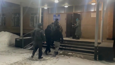 Орских полицейских наградят за отвагу при задержании домушников