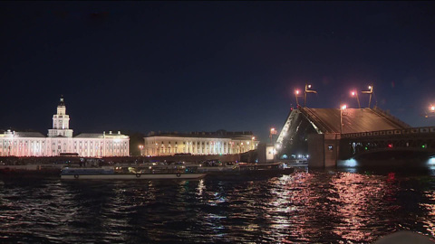 Фестиваль "Поющие мосты" открылся в Петербурге
