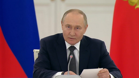 Стратегическое развитие РФ, изменения в торговле алкоголем и новые правила ЕГЭ