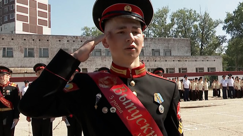 Выпуск ульяновских суворовцев