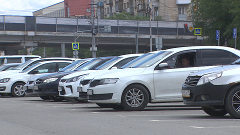 Платные парковки в Волгограде: что думают жители и гости города