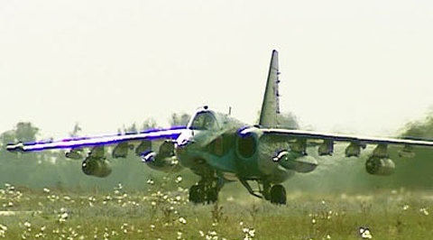 Российская авиабаза "Кант" в Киргизии пополнилась штурмовиками Су-25