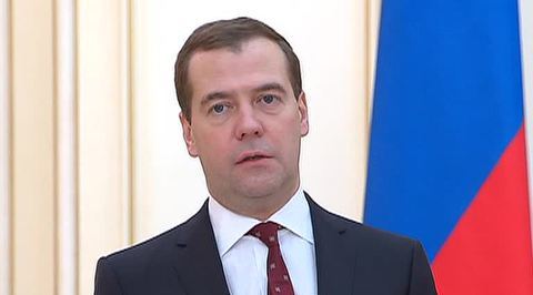 Медведев наградил ученых