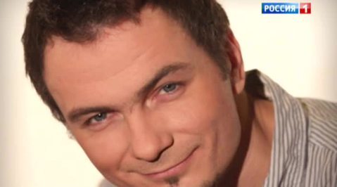 актер