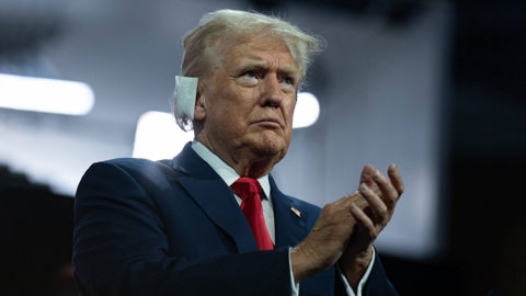 Через неделю после покушения Трамп опять собирает стадионы