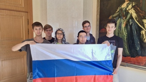 Российские школьники получили четыре золотые медали на Международной математической олимпиаде