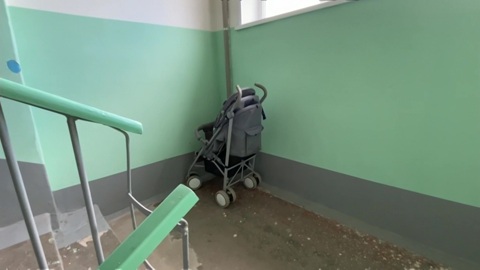 Видео с издевательствами матери над младенцем попало в соцсети