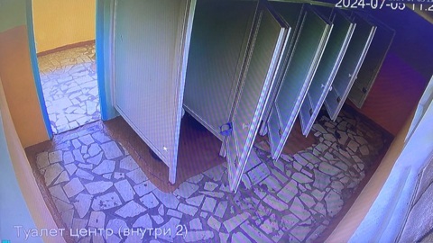 В туалете детского лагеря в Челябинской области обнаружили видеокамеру