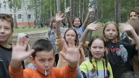 Дети в лагере "Лесная сказка" в Марий Эл совершили виртуальное путешествие по странам