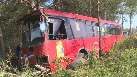 Водитель автобуса стал виновником массового ДТП в Кирове